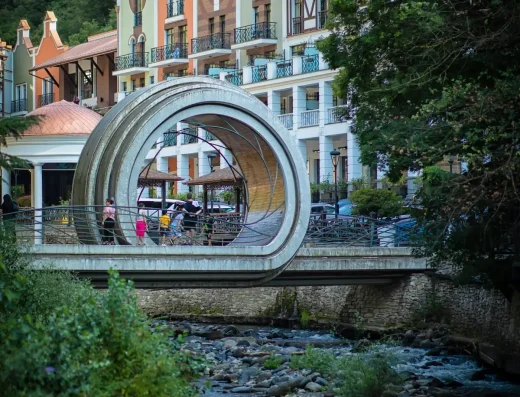 Crowne Plaza Borjomi | فندق كراون بلازا بورجومي