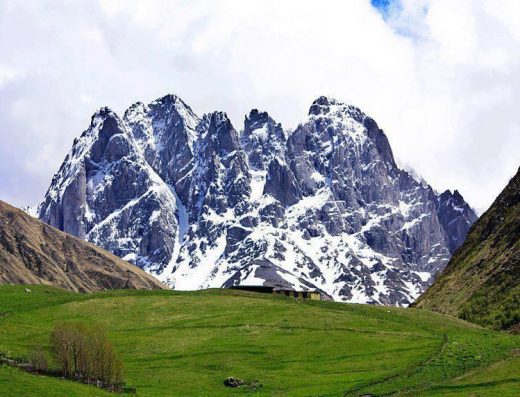 Chiukhi Massif Mountain Climbing | تسلق قمم تشيوخي الجبلية الصخرية