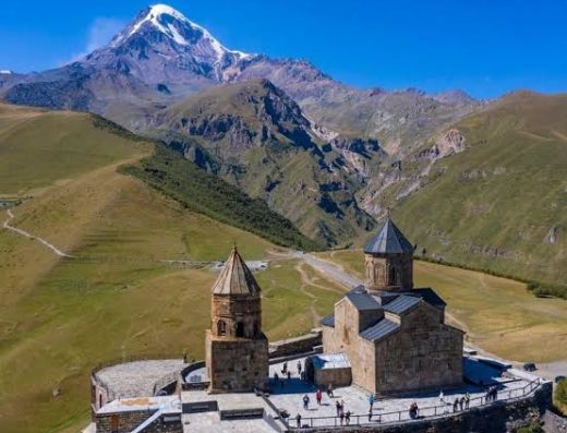 Mount Kazbek Climbing | تسلق جبل كازبيج