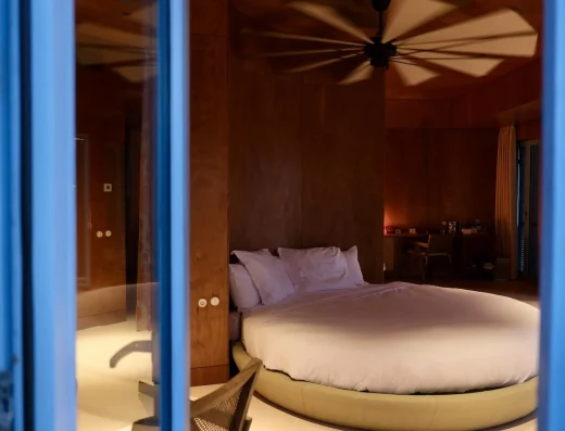Rooms Hotel Batumi | فندق رومز باتومي