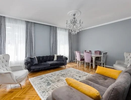 MaRKoS Elegant 2BR Apartment in the Heart of Sololaki | شقة ماركوس الأنيقة بغرفتي نوم في قلب سولوكي