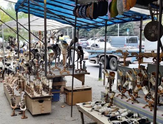 Artist’s Bazaar | سوق الرسامين والبازار القديم